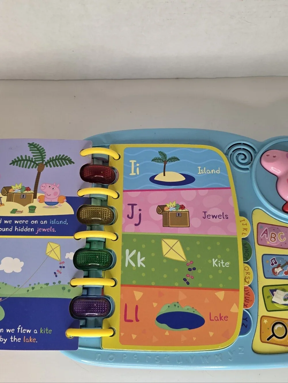 VTech Peppa Pig Learn & Discover Book Interactive Educational Light Up WORKS!